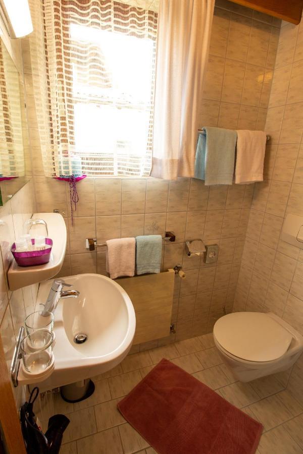 메이른호픈 Haus Josef B&B 외부 사진