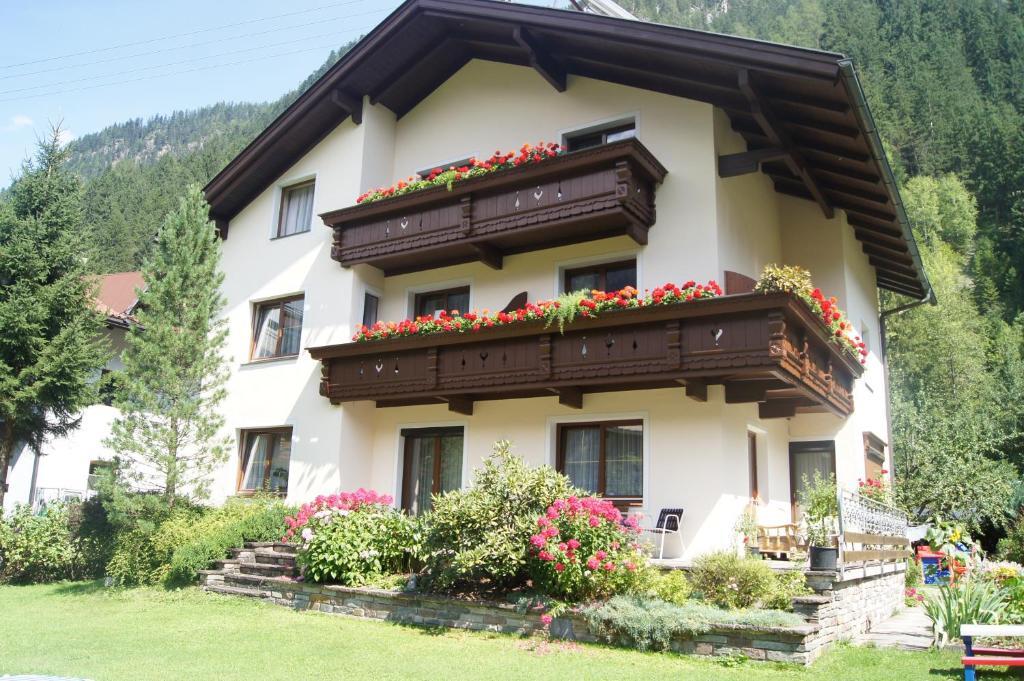 메이른호픈 Haus Josef B&B 외부 사진